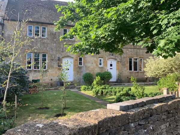 Tiesel Cottage In The Cotswolds