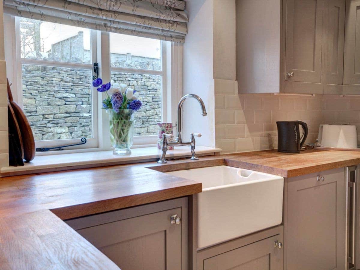 Tiesel Cottage In The Cotswolds - Kitchen